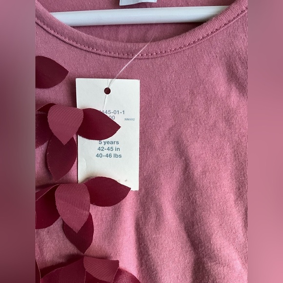 NWT Gap embellished cotton LS top with Ruched sleeves, MSRP $29 , size 5 - Picture 2 of 7